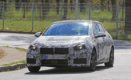 全新宝马1系谍照 有望推出插混版两厢车型