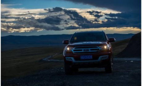 福特撼路者告诉你 SUV和真正越野车的区别