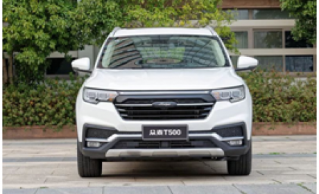 众泰T500和众泰T700，同宗同族也有大不同！