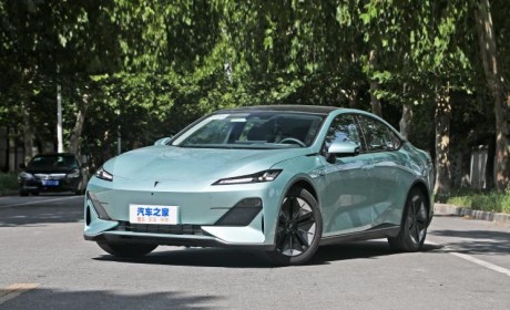 长安深蓝SL03：价格上调3000-6000元