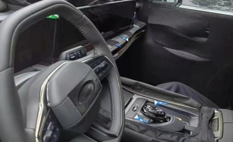 采用贯穿屏 全新福特锐界L内饰谍照曝光