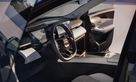 搭魅族Flyme Auto系统 领克08内饰官图