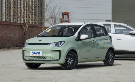 售7.29万 思皓花仙子周年款新车型上市