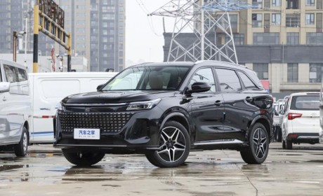 预售13.99万起 蓝电E5将于今日上市