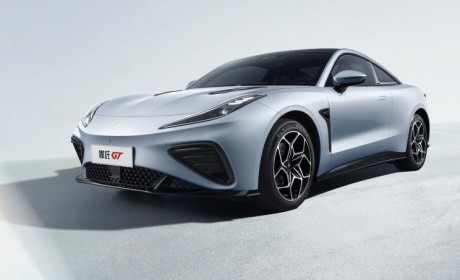 圆年轻人跑车梦！哪吒GT将于明日首发