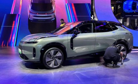 2023上海车展：中型SUV领克08正式亮相