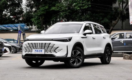 4月16日上市/换新颜 新款北京X7到店