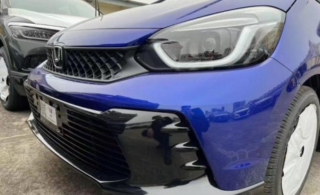 颜值升级 中期改款本田飞度实车曝光