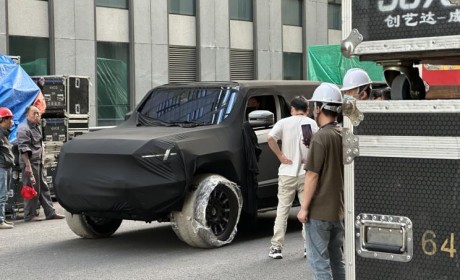 2023上海车展探馆：猛士917车型实车