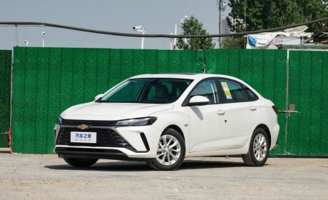 换装AT变速箱 新款雪佛兰科鲁泽到店