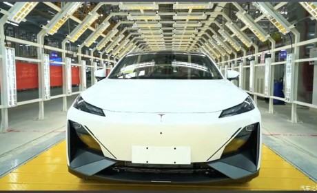 预售16.99万元起 深蓝S7正式下线！