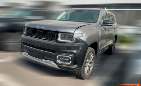 或搭载1.5T发动机 新款北京BJ60谍照