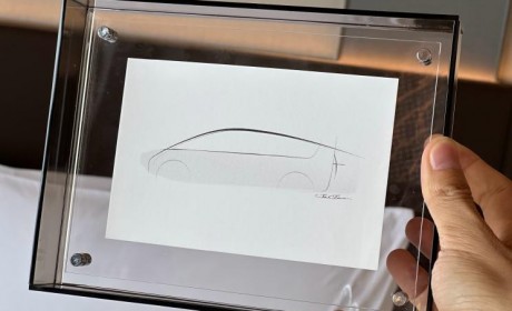 设计师亲自“泄密” 理想W01手绘稿曝光