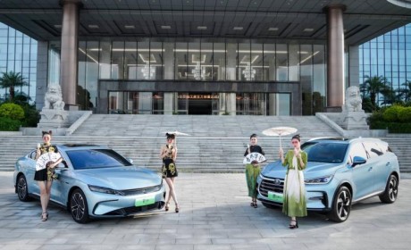 新成就 比亚迪汉/唐车型达成百万辆交车