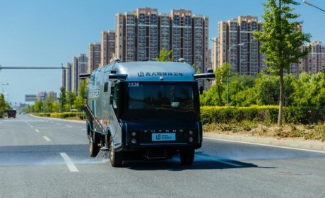 文远知行获准在京开展无人清扫作业