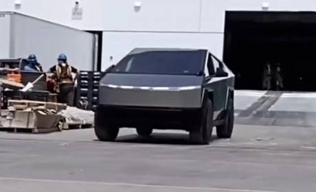 特斯拉Cybertruck订单已超过190万份