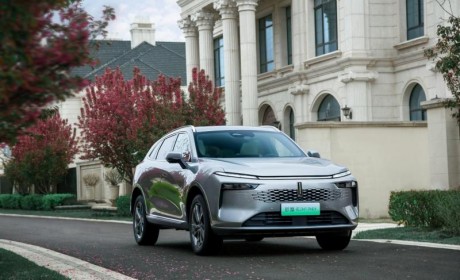 20万出头，天天坐头等舱？大五座SUV新摩卡是来“搅局”的吧！