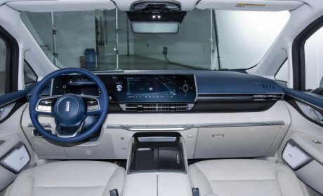 出行头等舱 魏牌高山DHT-PHEV内饰亮相