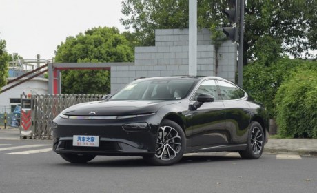 售23.99万元 小鹏P7 586E上市/配置丰富