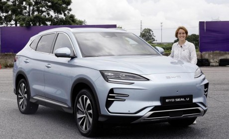 高层会面 商谈比亚迪在法国建厂事宜？