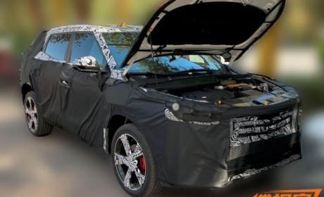 中置四出排气 吉利博越COOL运动版谍照