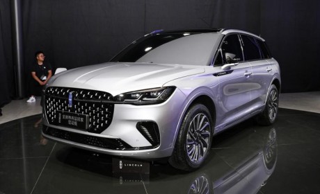 2023成都车展：林肯冒险家混动版亮相