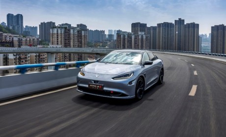 极狐阿尔法S先行版城区NCA落地京渝杭