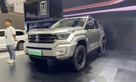 2023天津车展：坦克400 Hi4-T实车亮相