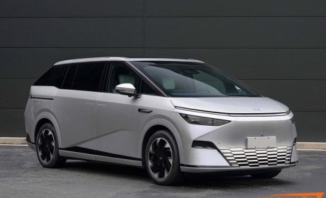 有望四季度推出 小鹏X9申报信息曝光