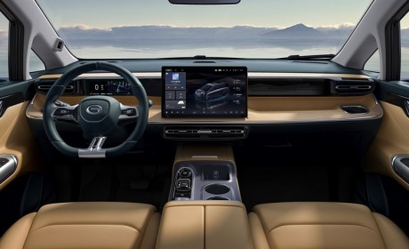 采用插混系统 广汽传祺E8内饰官图发布