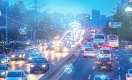 工信部：将完善智能汽车标准法规建设