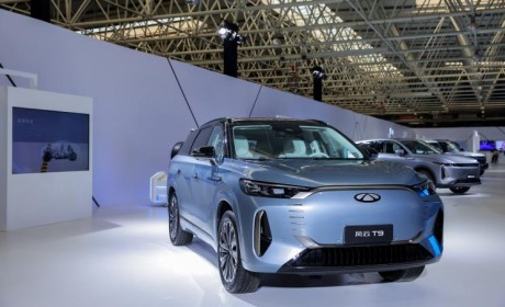 比亚迪唐竞争对手来了！奇瑞风云T9首发