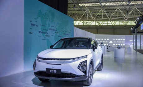 0-100km/h加速7.6秒 奇瑞E5国内首发