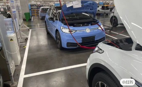 新增发光LOGO 新款上汽大众ID.3谍照