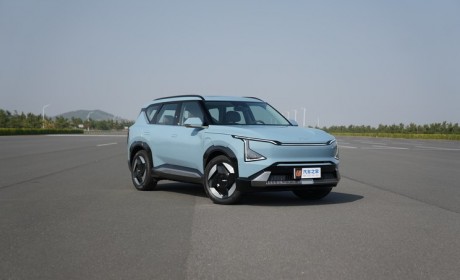 小心思大实用 起亚EV5内饰国内亮相