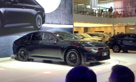 2023广州车展：皇冠家族全新车型亮相