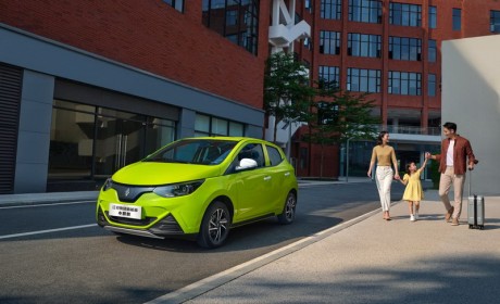 易至汽车双11特惠专场来袭，EV3青春版168元“贷”回家