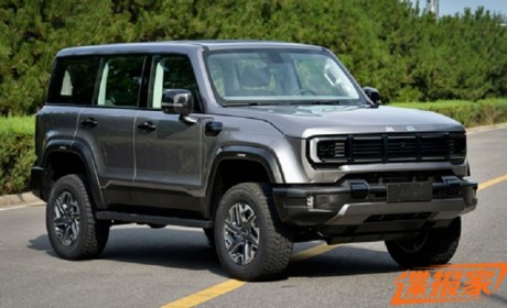 疑似全新北京BJ40刀锋英雄版申报图曝光