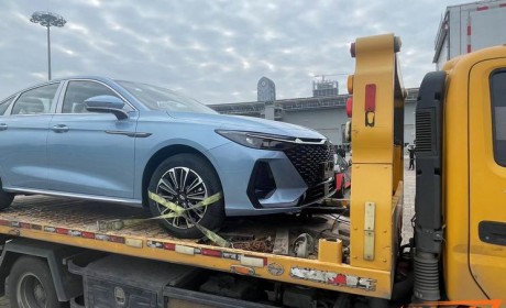 2023车展探馆：奇瑞风云A8现身展馆