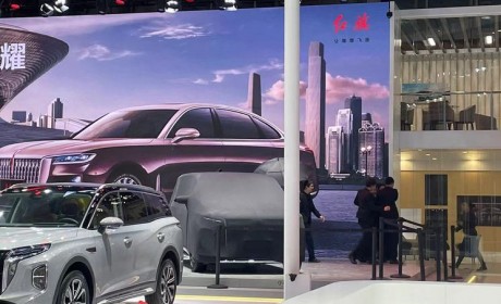 2023广州车展探馆：红旗HQ9特别版实车