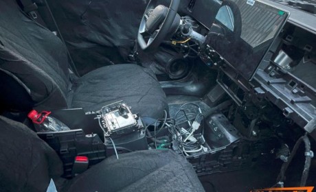 内饰来了！曝疑似比亚迪海狮07 EV谍照