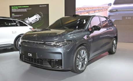 C16将在2024年中推出 零跑C10即将上市