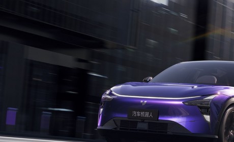 极越01直降三万背后 夏一平的长远考虑