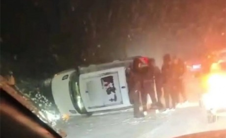 1死6伤 山西一高速上约40辆车先后相撞