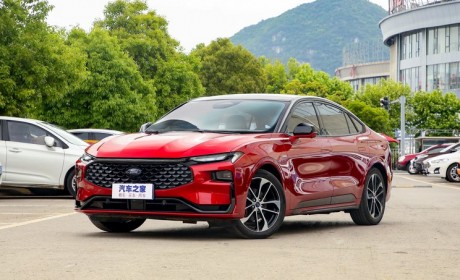 蒙迪欧2.0T车型迎配置调整及动力升级