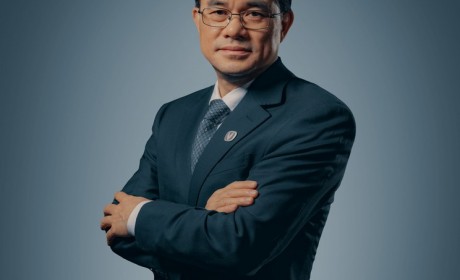 新历程 朱华荣担任阿维塔科技董事长