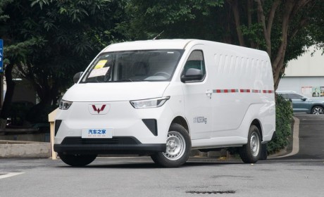 跑300公里/载重近1.25吨 五菱扬光首发