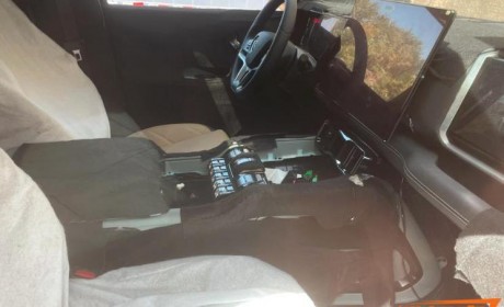 和豹5比有惊喜？方程豹豹8内饰谍照曝光