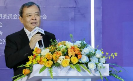 王侠会长在海口国际车展发表开幕致辞