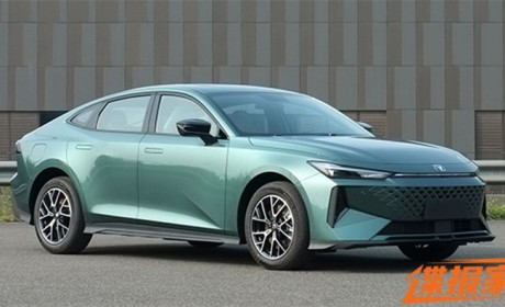 中置双出排气 新款长安UNI-V申报图曝光